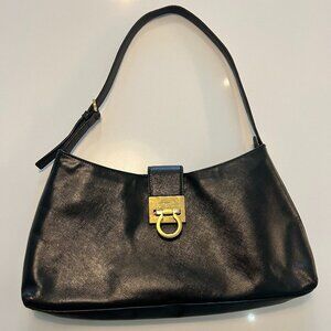 VINTAGE Salvatore Ferragamo Trifolio shoulder bag